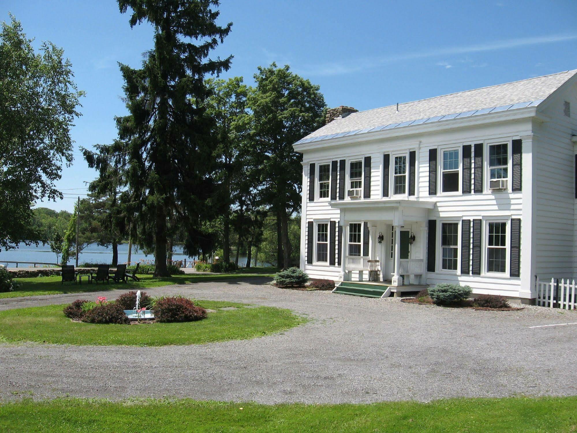 Mariaville Lake B & B Pattersonville Esterno foto